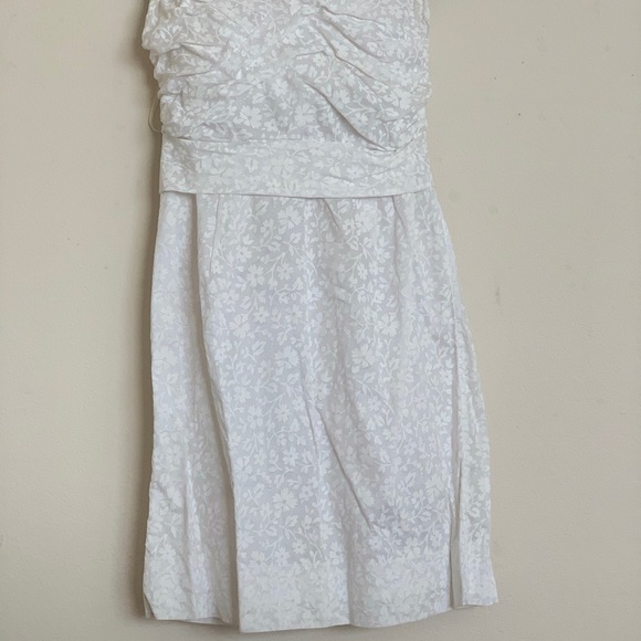Marc Jacob’s white strapless dress - Picture 5 of 11